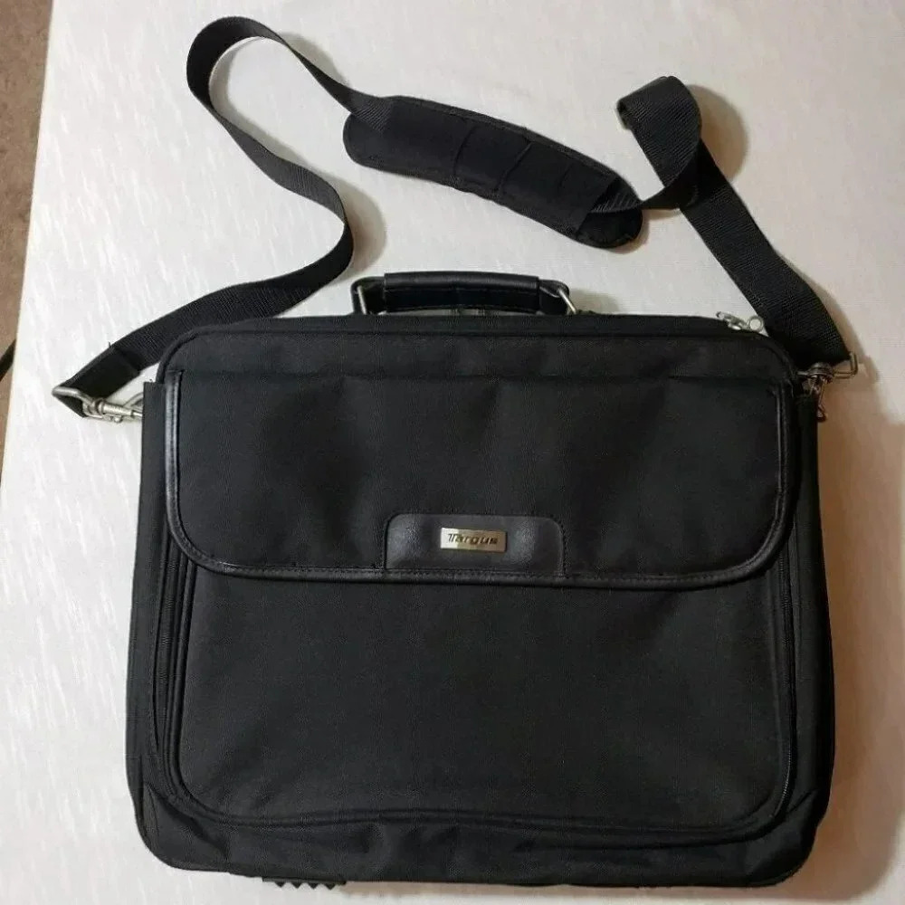 Targus black laptop bag EUC